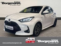 Weiss Gebraucht 2021 Toyota Yaris Hybrid Team Kleinwagen | 18.290 € (Fairer Preis)