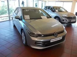 Silber Neu 2025 VW Golf VIII Life Limousine | 31.250 € (Guter Preis)