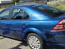 Gebraucht 2006 Ford Mondeo Ambiente Limousine | 1.990 € (Fairer Preis)