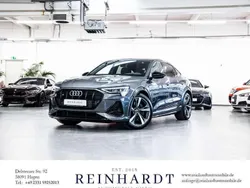 Daytonagrau perleffekt Gebraucht 2022 Audi e-tron Sportback Ambiente SUV | 44.575 € (Superpreis)