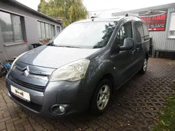 Grau Gebraucht 2011 Citroën Berlingo Van / Kleinbus | 4.999 € (Fairer Preis)