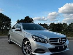 Silber Gebraucht 2015 Mercedes E220 Limousine | 18.500 € (Etwas zu teuer)