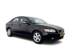 Schwarz Gebraucht 2012 Volvo S40 Pro Limousine | 2.945 € (Teuer)