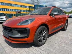 Orange Gebraucht 2023 Porsche Macan Turbo SUV | 73.900 €