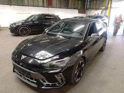 Mitternachtsschwarz Gebraucht 2024 Cupra Leon Kombi | 27.385 € (Guter Preis)