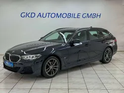 Carbonschwarz metallic Gebraucht 2021 BMW 520 M Sport Kombi | 33.690 € (Etwas zu teuer)