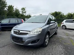 Silber Gebraucht 2008 Opel Zafira Edition Van / Kleinbus | 2.599 € (Fairer Preis)