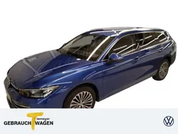 Blau Gebraucht 2024 VW Passat Elegance Kombi | 38.870 € (Guter Preis)