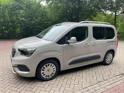 Grau Gebraucht 2019 Opel Combo Life Edition Kombi | 17.200 € (Fairer Preis)