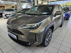 Manganbronze metallic Neu 2024 Toyota Yaris Cross Elegant SUV | 29.990 € (Teuer)