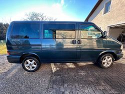 Grün Gebraucht 2002 VW Multivan Van | 17.000 €