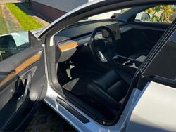 Weiß Gebraucht 2022 Tesla Model 3 Limousine | 27.900 € (Guter Preis)