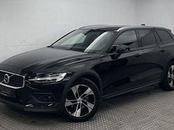 Schwarz Gebraucht 2021 Volvo V60 CC Pro Kombi | 29.400 € (Guter Preis)