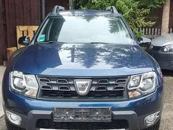 Blau Gebraucht 2017 Dacia Duster Black Shadow SUV | 10.700 € (Fairer Preis)