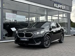 Saphirschwarz Gebraucht 2024 BMW X2 M Sport SUV | 50.900 € (Guter Preis)