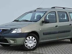 Grün Gebraucht 2007 Dacia Logan Limousine | 1.470 €