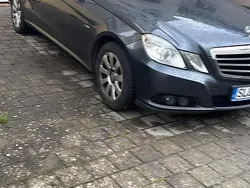 Grau Gebraucht 2010 Mercedes E250 Kombi | 3.990 € (Superpreis)