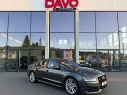 Grau Gebraucht 2017 Audi S8 plus Ambiente Limousine | 38.491 € (Superpreis)