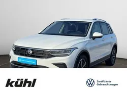 Pure white Gebraucht 2022 VW Tiguan Active SUV | 25.990 € (Fairer Preis)