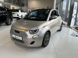 Gebraucht 2025 Fiat 500e Kleinwagen | 37.980 €