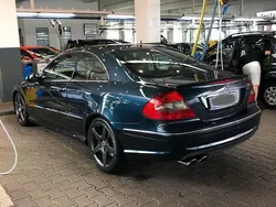 Schwarz Gebraucht 2006 Mercedes CLK500 Avantgarde Coupé | 16.000 €