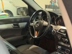 Grau Gebraucht 2011 Mercedes C180 Limousine | 7.500 €