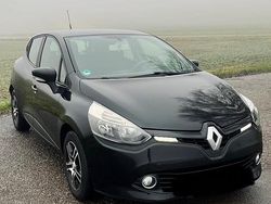 Schwarz Gebraucht 2013 Renault Clio IV Dynamique Kleinwagen | 5.795 € (Etwas zu teuer)