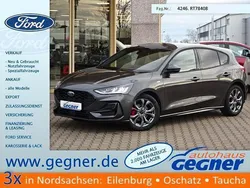 Grau Gebraucht 2025 Ford Focus ST-Line Limousine | 23.940 € (Superpreis)