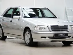 Silber Gebraucht 1999 Mercedes C220 Classic Limousine | 13.990 €