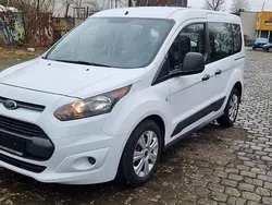 Weiß Gebraucht 2016 Ford Tourneo Connect Trend Van / Kleinbus | 7.200 € (Superpreis)