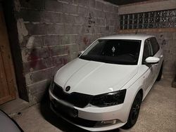 Weiß Gebraucht 2018 Skoda Fabia Clever Kleinwagen | 12.000 € (Fairer Preis)