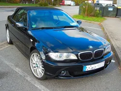 Schwarz Gebraucht 2006 BMW 320 Cabriolet Exclusive Cabrio | 13.900 € (Fairer Preis)