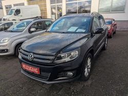 Schwarz Gebraucht 2015 VW Tiguan LOUNGE SUV | 12.950 € (Etwas zu teuer)