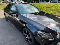 Schwarz Gebraucht 2019 Mercedes E220 Limousine | 31.000 € (Guter Preis)