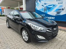 Schwarz Gebraucht 2015 Hyundai i30 Style Limousine | 6.950 € (Superpreis)