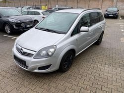 Silber Gebraucht 2011 Opel Zafira Edition Van / Kleinbus | 3.600 € (Guter Preis)