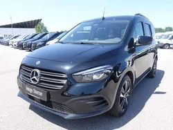 Loparitschwarz metallic Gebraucht 2025 Mercedes 180 Progressive Limousine | 33.900 € (Teuer)