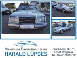 Brillantsilber metallic Gebraucht 1994 Mercedes E220 Sportline Cabrio | 23.900 €