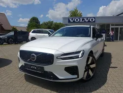 Crystal white Gebraucht 2024 Volvo V60 Ultra Kombi | 44.900 € (Etwas zu teuer)