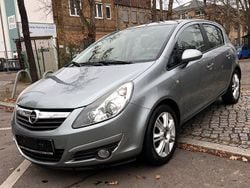 Grau Gebraucht 2011 Opel Corsa Innovation Limousine | 6.799 € (Etwas zu teuer)