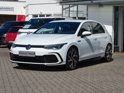 Pure white Gebraucht 2020 VW Golf VII R-line Limousine | 25.990 € (Etwas zu teuer)