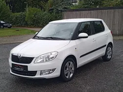 Weiß Gebraucht 2014 Skoda Fabia Fresh Limousine | 6.699 € (Guter Preis)