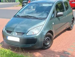 Grün Gebraucht 2006 Mitsubishi Colt Kleinwagen | 3.000 € (Fairer Preis)