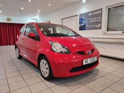 Rot Gebraucht 2006 Toyota Aygo Cool Kleinwagen | 2.999 € (Fairer Preis)