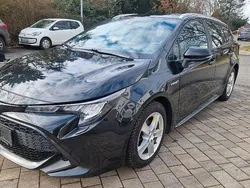 Schwarz Gebraucht 2019 Toyota Corolla Active Kombi | 15.900 € (Fairer Preis)