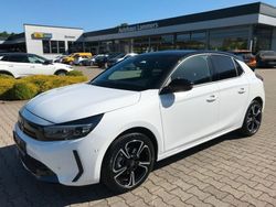 Weiß Gebraucht 2024 Opel Corsa Limousine | 23.290 € (Etwas zu teuer)