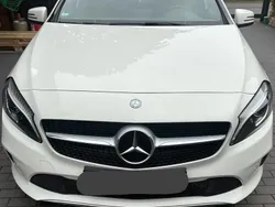 Weiß Gebraucht 2017 Mercedes A200 Urban Kombi | 12.800 € (Superpreis)