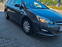 Grau Gebraucht 2016 Opel Astra Kombi | 5.450 € (Fairer Preis)
