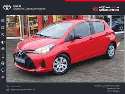 Vulcanorot Gebraucht 2016 Toyota Yaris Kleinwagen | 9.490 € (Fairer Preis)