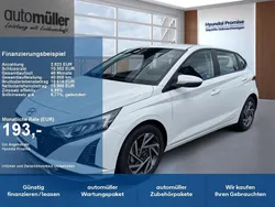 Weiß Gebraucht 2024 Hyundai i20 Trend Limousine | 18.680 € (Fairer Preis)